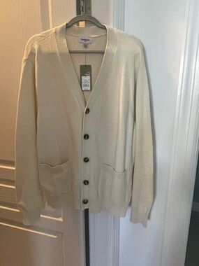 NWT Goodfellow & Co Men’s XXL Cream V-Neck Button Cardigan